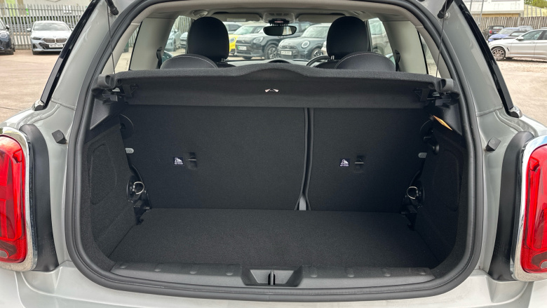 MINI Hatchback 1.5 Cooper Classic II 3dr Auto Petrol Hatchback